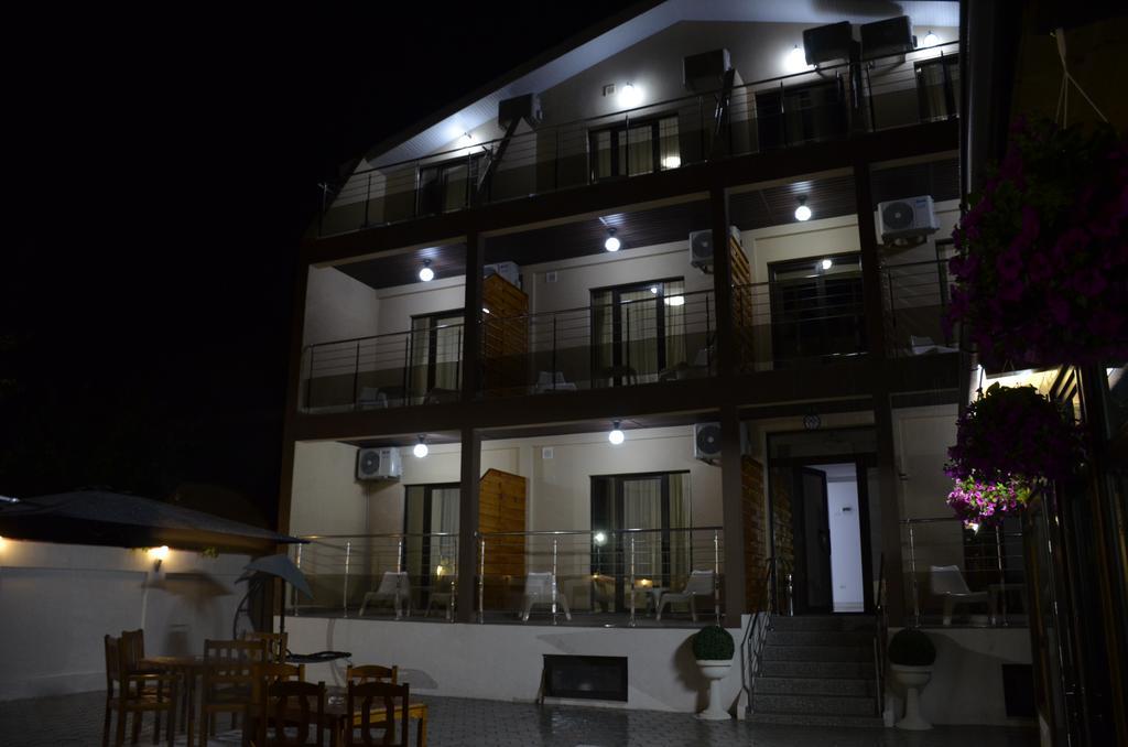 Razvan Holiday Costinesti Exterior foto
