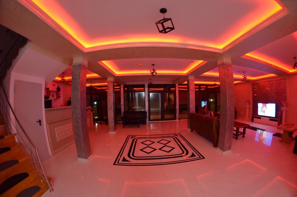 Razvan Holiday Costinesti Exterior foto