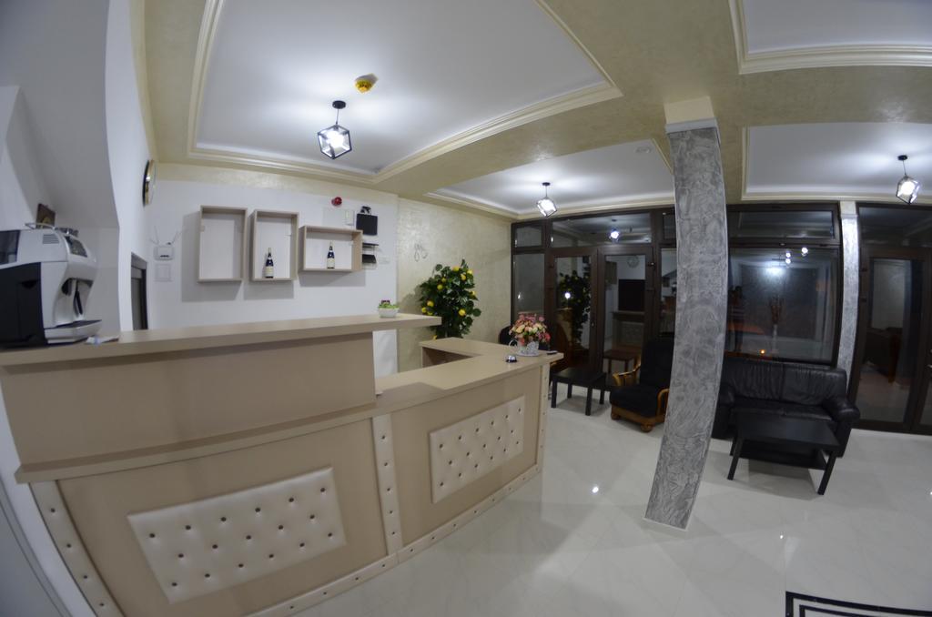 Razvan Holiday Costinesti Exterior foto