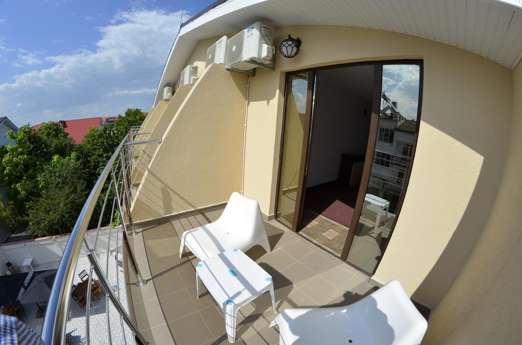 Razvan Holiday Costinesti Exterior foto
