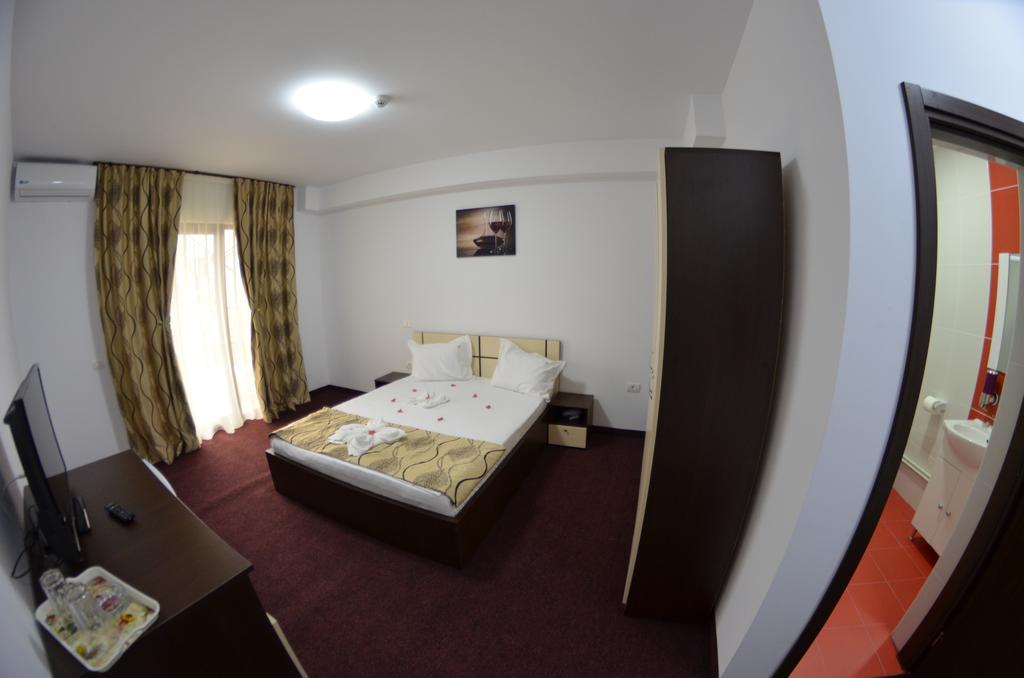 Razvan Holiday Costinesti Exterior foto